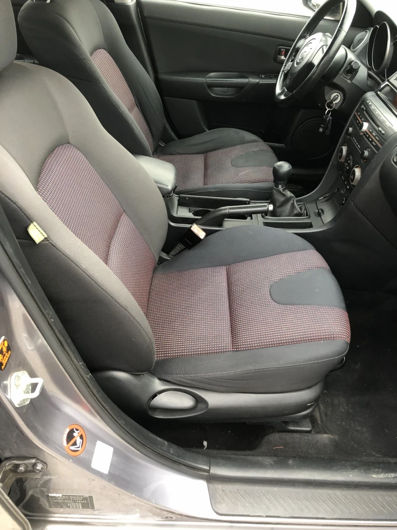 Mazda 3 1, 6 HDI, снимка 11 - Автомобили и джипове - 52699234