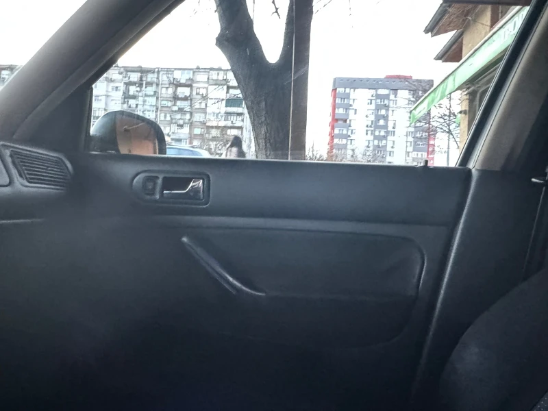 VW Golf Special, снимка 9 - Автомобили и джипове - 53047086