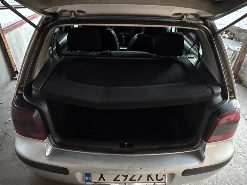 VW Golf Special, снимка 4 - Автомобили и джипове - 53047086