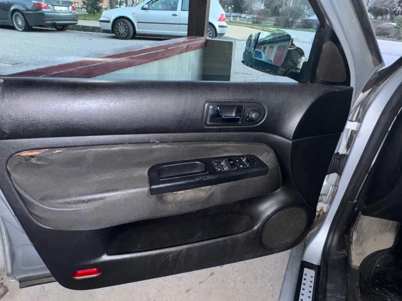 VW Golf Special, снимка 6 - Автомобили и джипове - 53047086