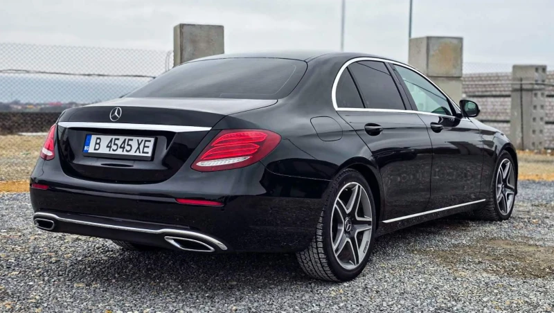 Mercedes-Benz E 220 DIGITAL * 9G-TRONIC* MULTIBEAM LED* DISTRONIC* AMB, снимка 4 - Автомобили и джипове - 53219646