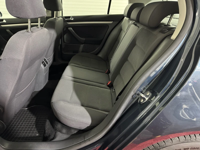 VW Golf 1.9 TDI GT SPORT - 6 скорости , снимка 13 - Автомобили и джипове - 53368797