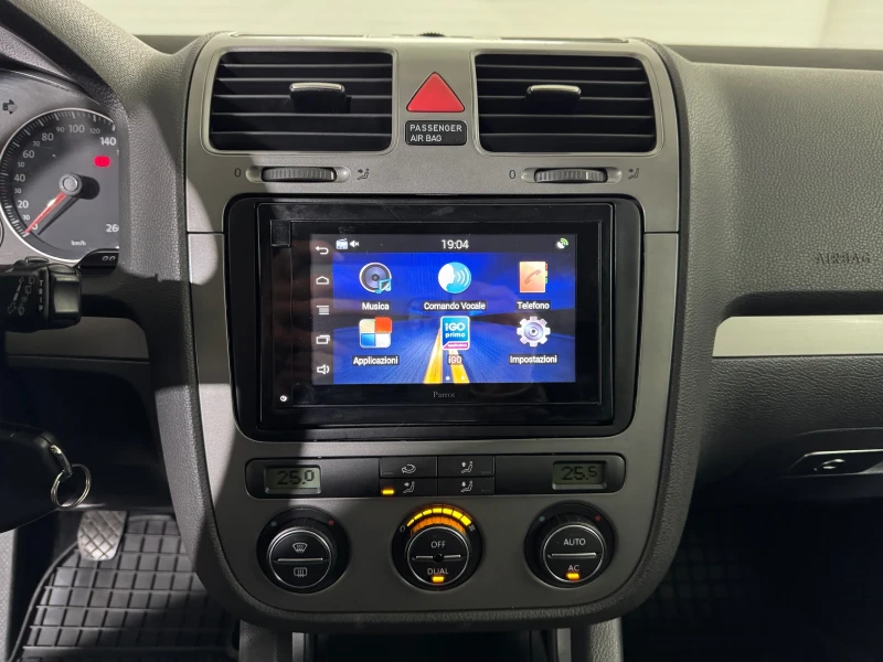 VW Golf 1.9 TDI GT SPORT - 6 скорости , снимка 11 - Автомобили и джипове - 53368797