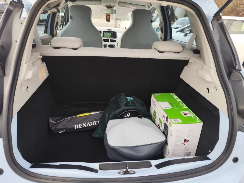 Renault Zoe LED* NAVI* 22KWh* 120km* , снимка 13 - Автомобили и джипове - 53413117