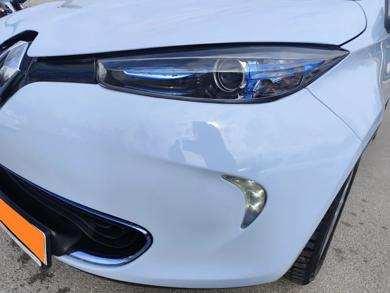 Renault Zoe LED* NAVI* 22KWh* 120km* , снимка 15 - Автомобили и джипове - 53413117