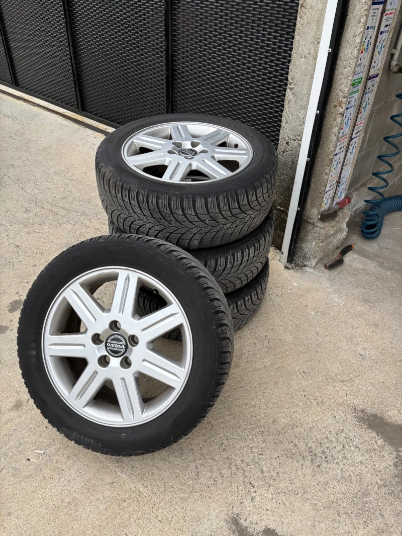 Volvo S40 - 6900 лв. - 69448615 | Car24.bg