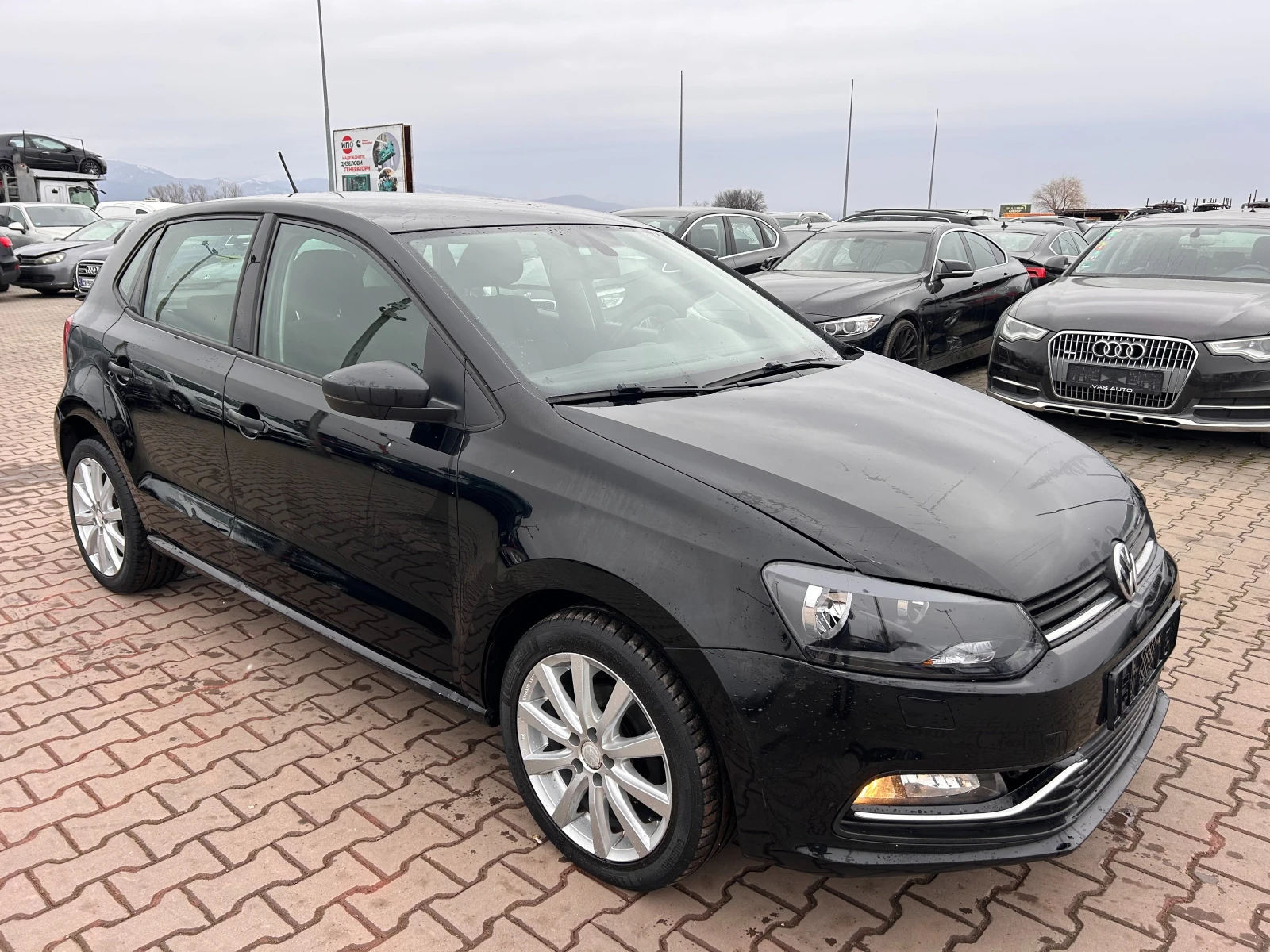 VW Polo 1.0i NAVI EURO 6 - изображение 4