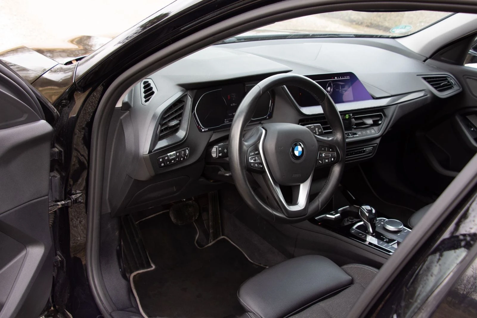 BMW 120 2.0/190HP/SPORT LINE/PDC/NAVI/LED/E117 - изображение 6