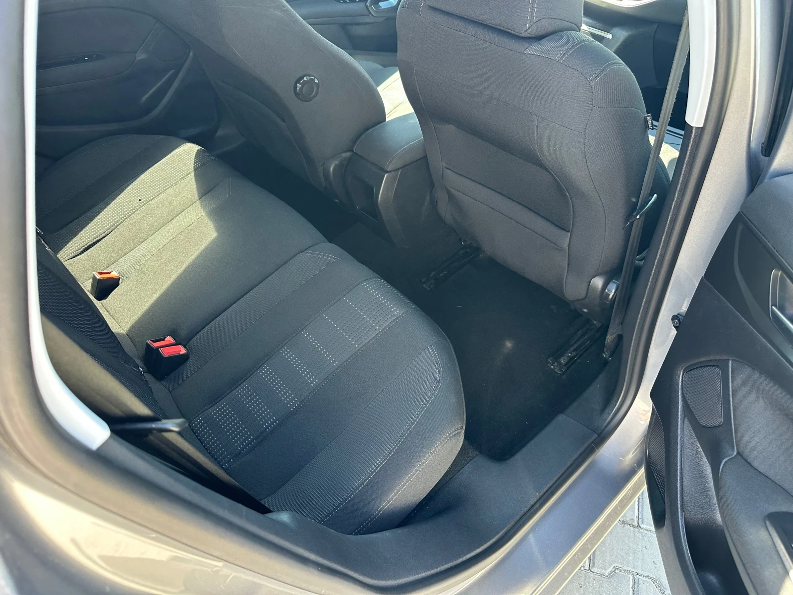 Peugeot 308 1.6hdi 99hp Navi    | Mobile.bg   12