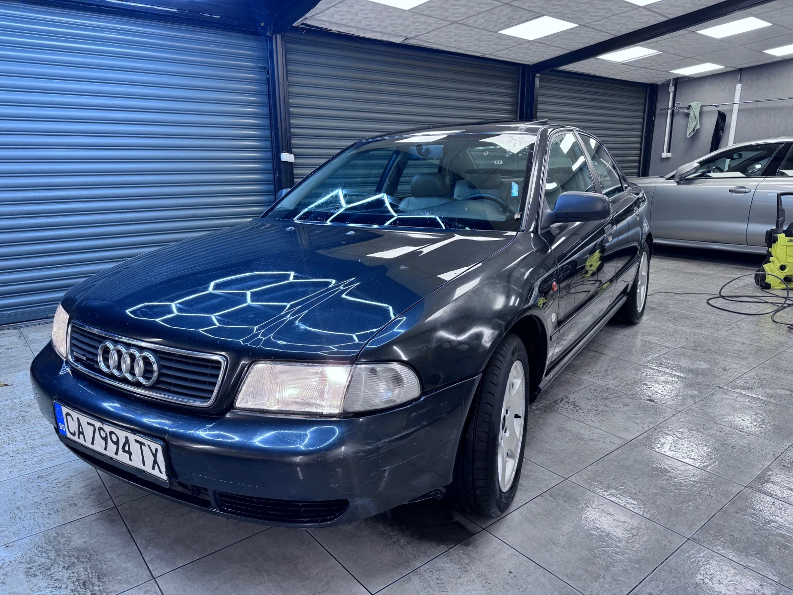Audi A4 A4 b5 1.8t Quattro lpg - изображение 3