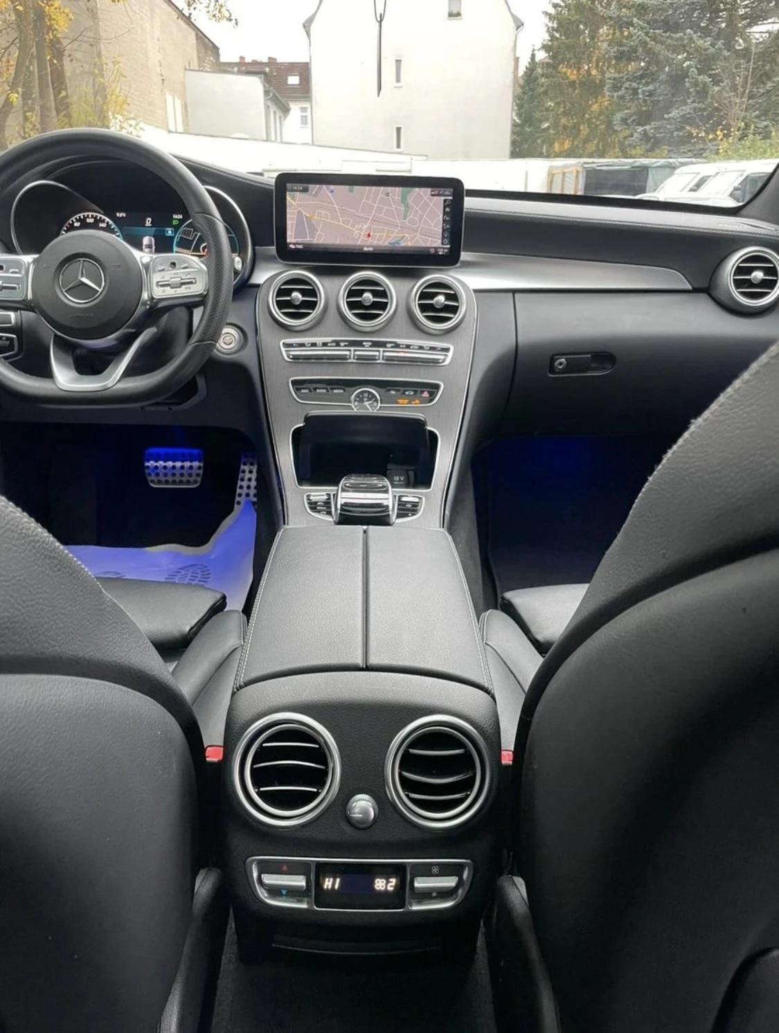 Mercedes-Benz C 300 -AMG - 9G - Full - Panorama - Distronic - Cam360-  | Mobile.bg   8