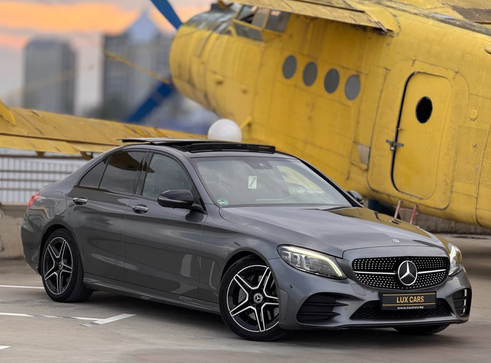 Mercedes-Benz C 300 -AMG - 9G - Full - Panorama - Distronic - Cam360-  | Mobile.bg   1