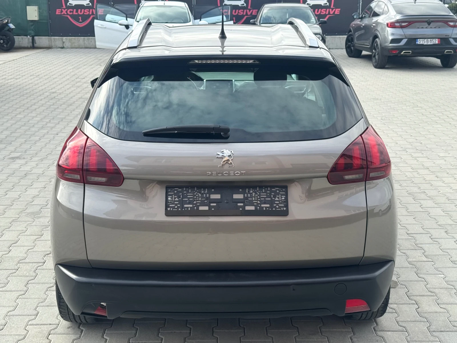 Peugeot 2008 1.2i EURO-6 | Mobile.bg   4