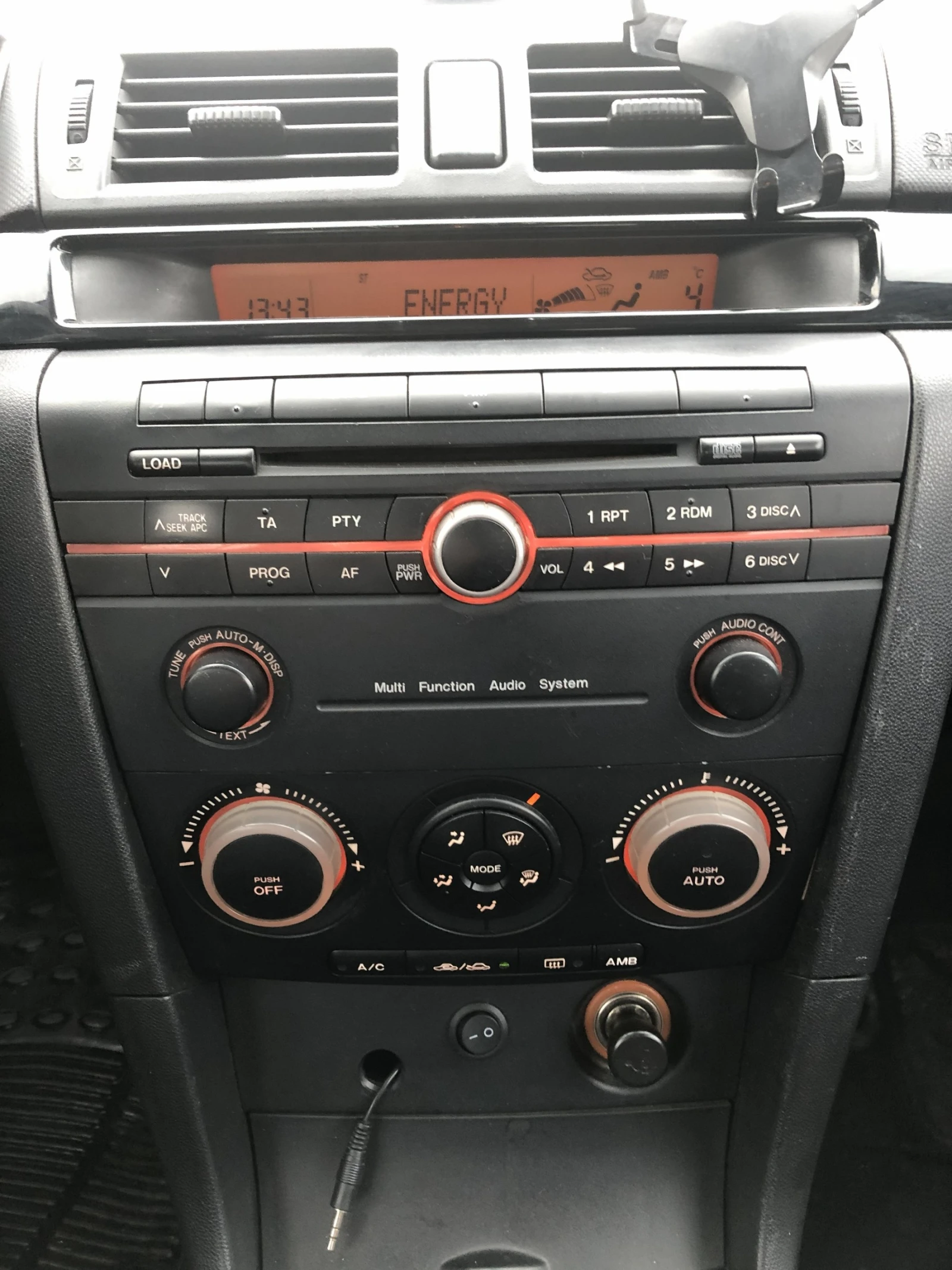 Mazda 3 1, 6 HDI - изображение 7