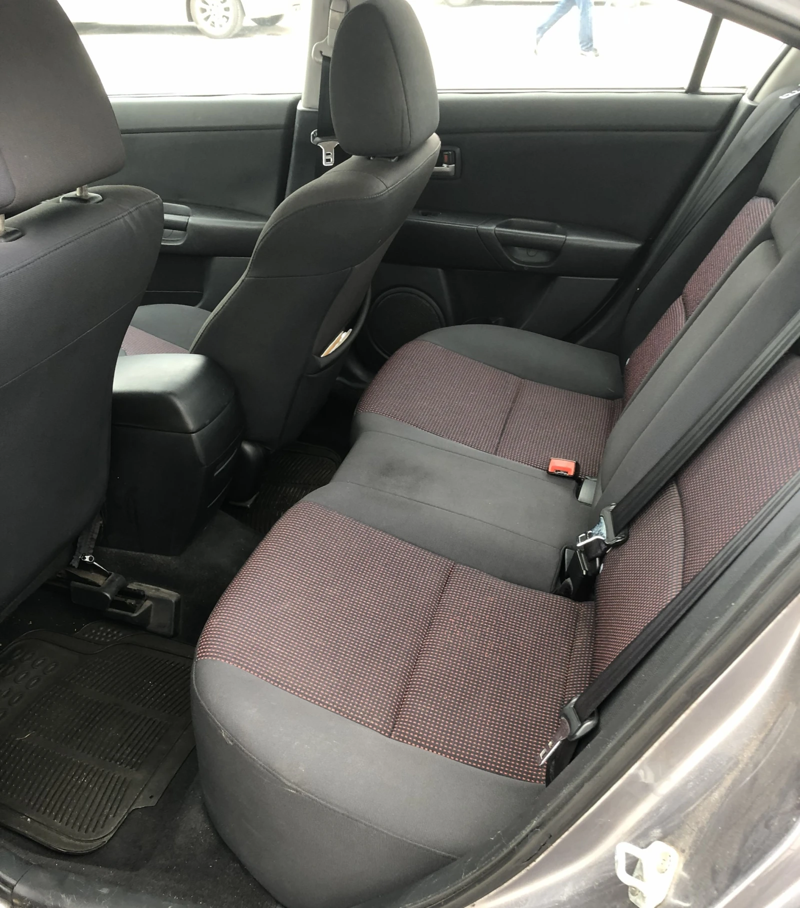 Mazda 3 1, 6 HDI - изображение 9