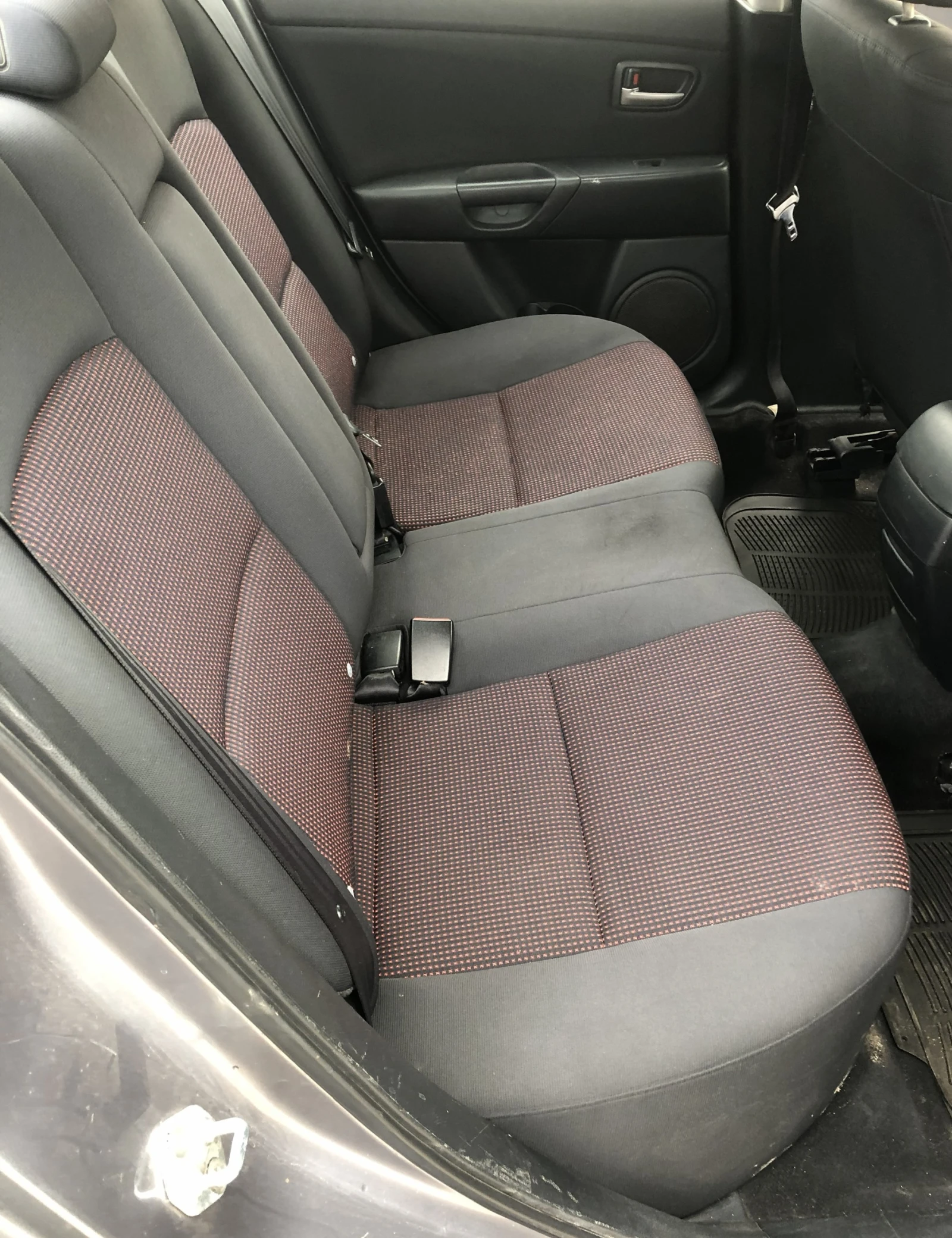 Mazda 3 1, 6 HDI - изображение 10