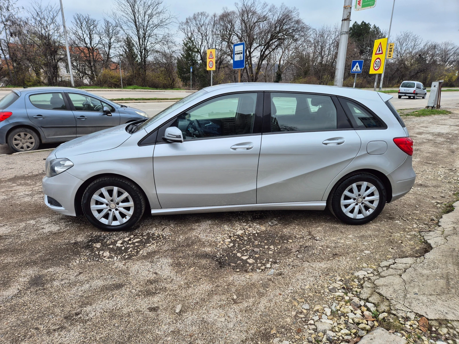 Mercedes-Benz B 180 EXECUTIVE - изображение 4