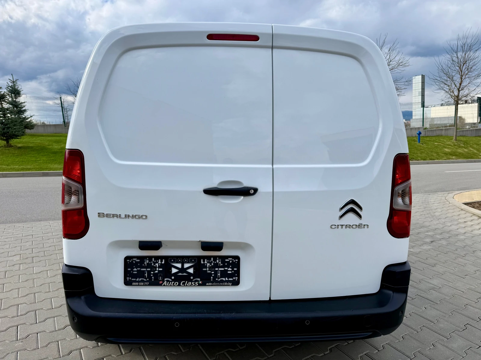 Citroen Berlingo 1.5 HDI NAVI/CARPLAY/KLIMA, снимка 5 - Автомобили и джипове - 54150530