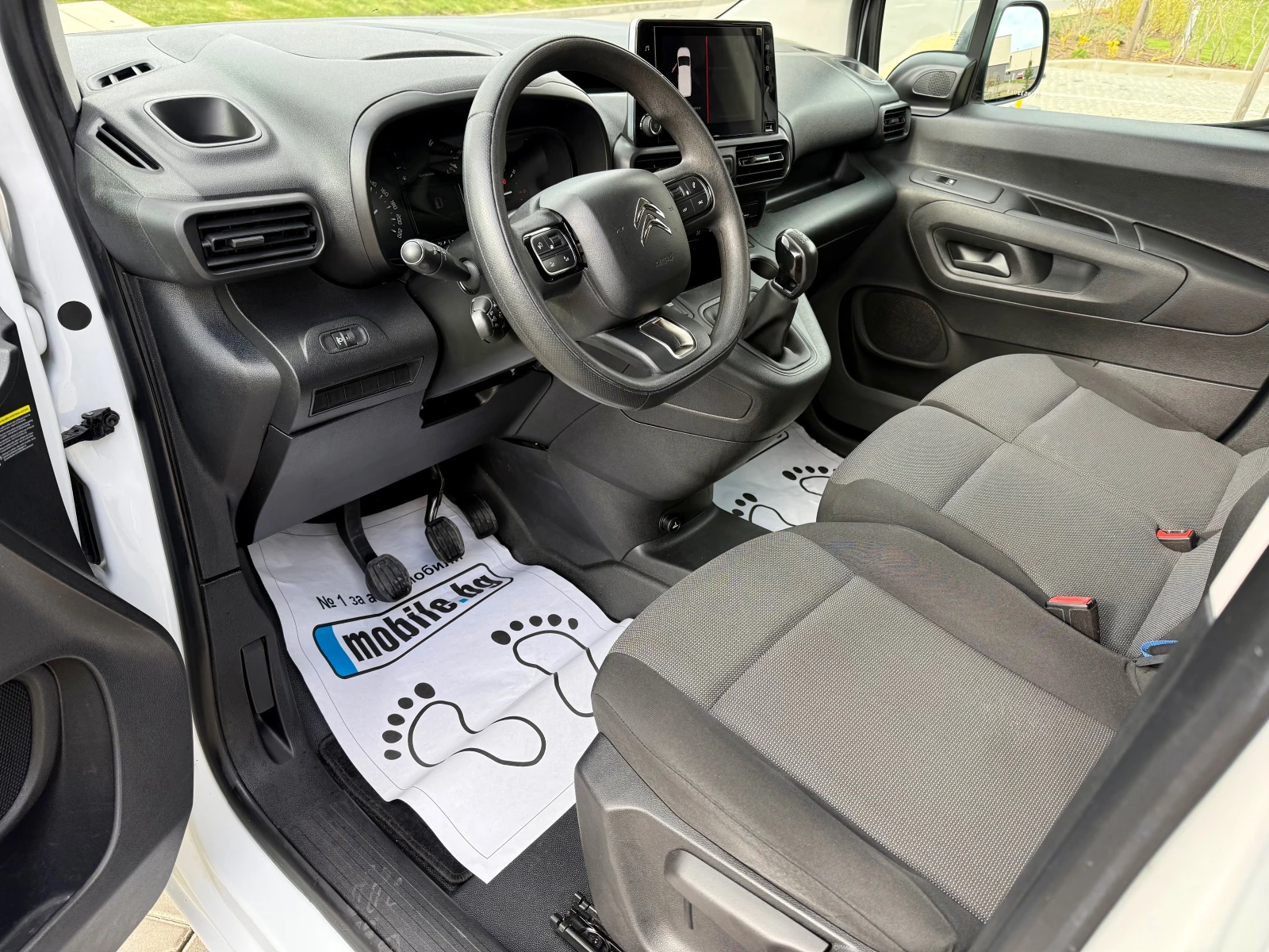 Citroen Berlingo 1.5 HDI NAVI/CARPLAY/KLIMA, снимка 7 - Автомобили и джипове - 54150530