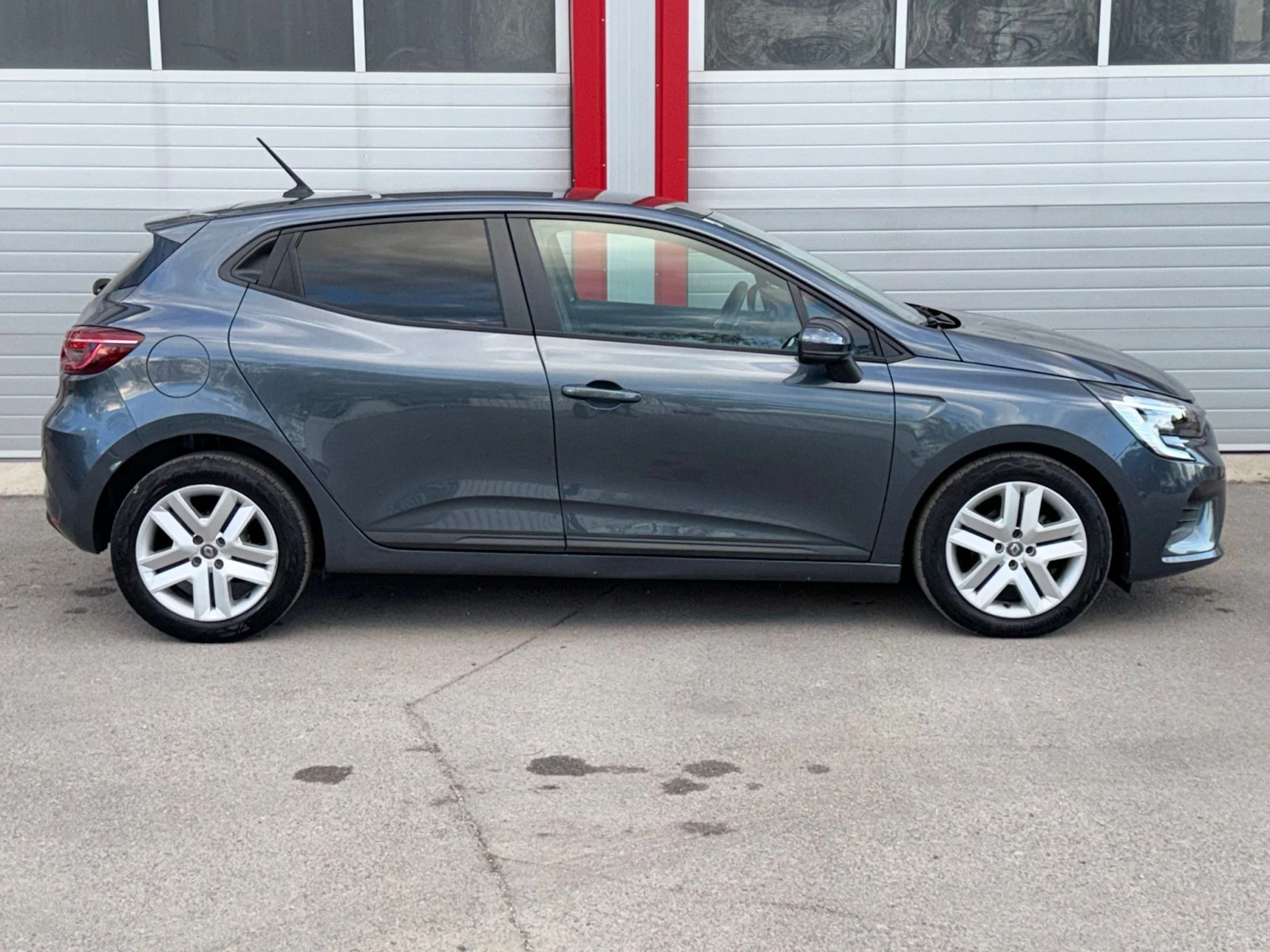 Renault Clio 1.0I NAVI KLIMATIK 6-СКОРОСТИ EVRO 6D 64 000KM!!! , снимка 7 - Автомобили и джипове - 54347968