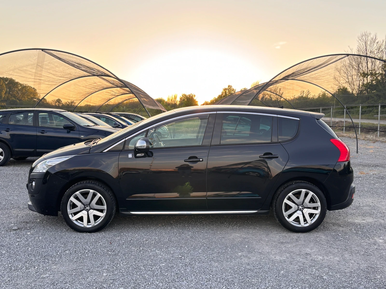 Peugeot 3008 2.0 HDI Hybrid, снимка 3 - Автомобили и джипове - 54417551