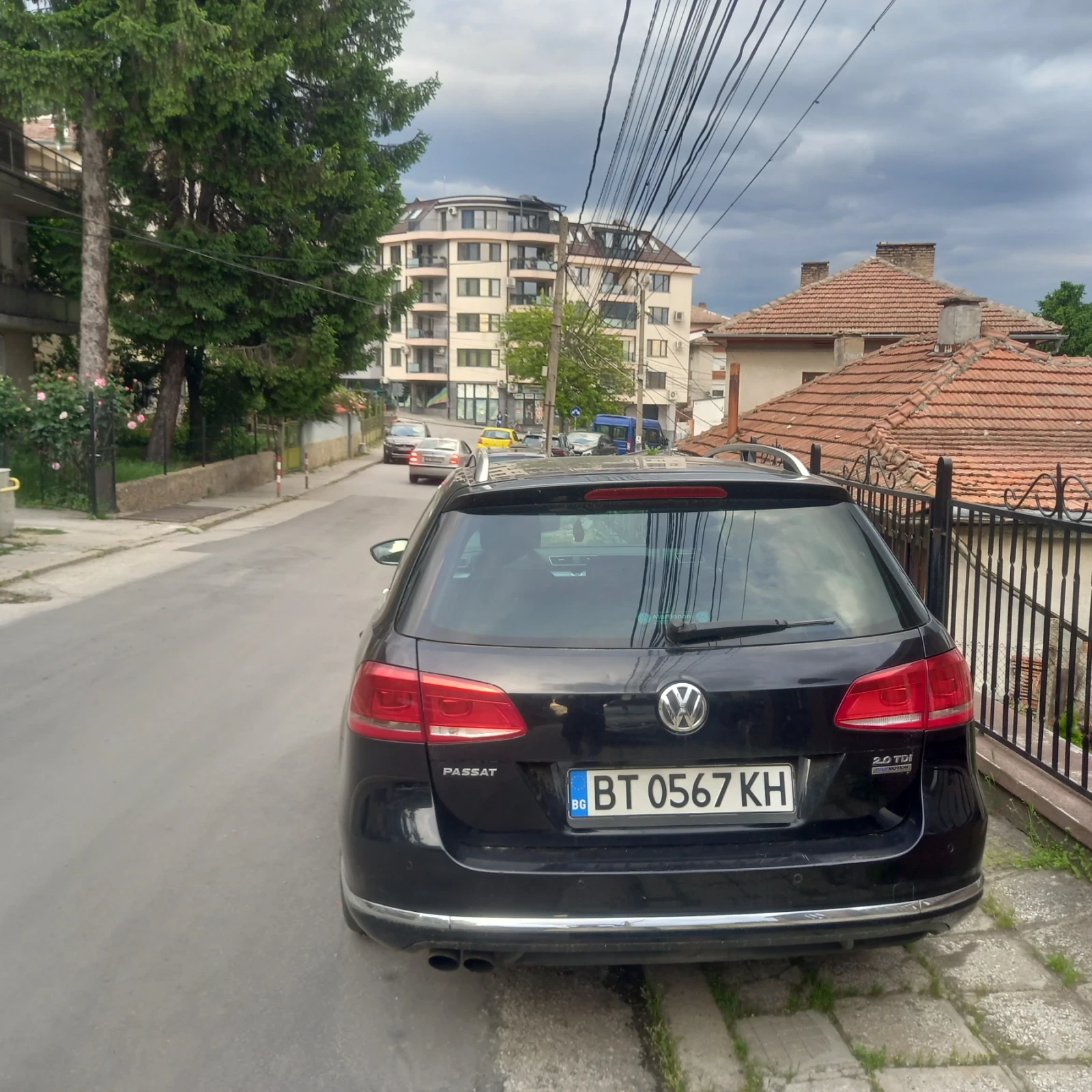 VW Passat 2.0 TDI, снимка 2 - Автомобили и джипове - 54623403