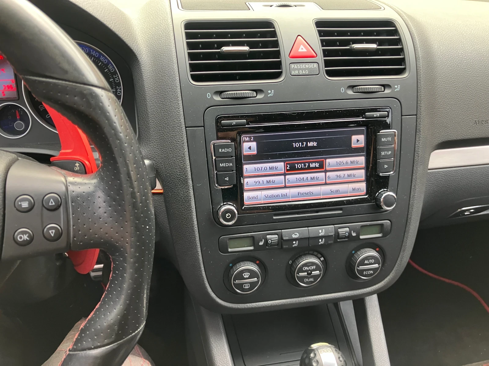 VW Golf GTI EDITION 30, снимка 5 - Автомобили и джипове - 54655891
