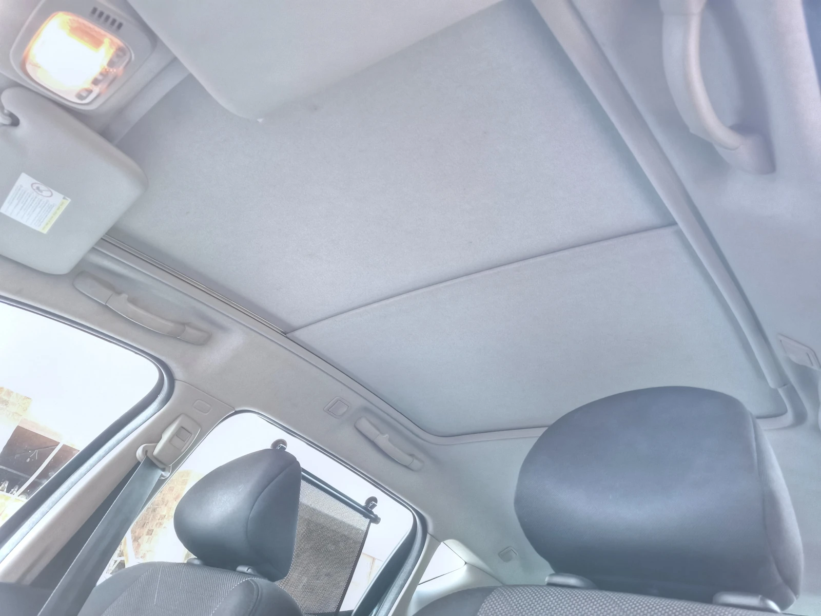 Peugeot 207 SW 1.6 HDi, снимка 9 - Автомобили и джипове - 54868701