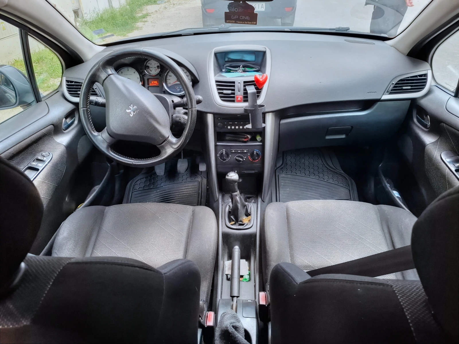 Peugeot 207 SW 1.6 HDi, снимка 5 - Автомобили и джипове - 54868701