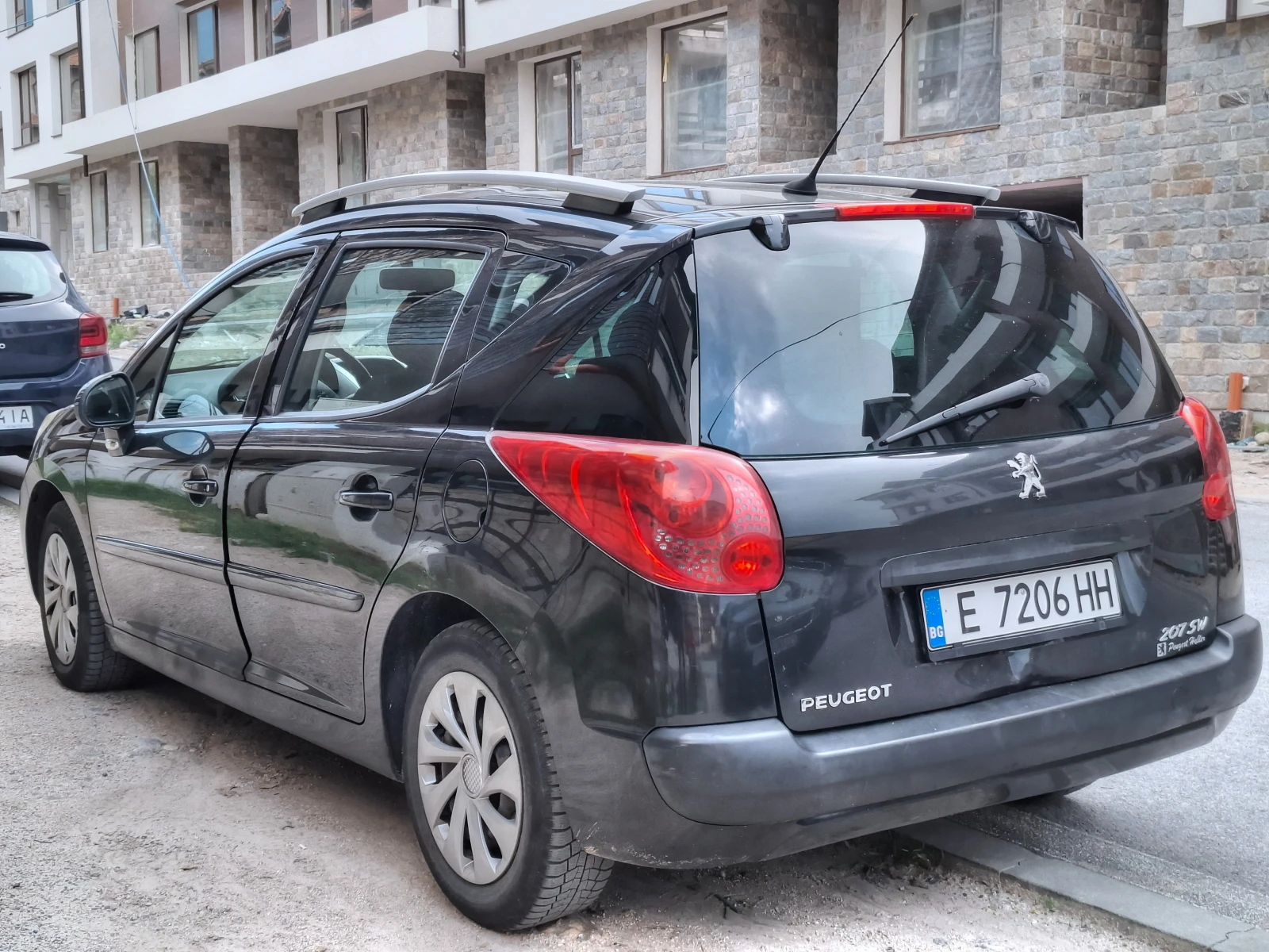 Peugeot 207 SW 1.6 HDi, снимка 3 - Автомобили и джипове - 54868701