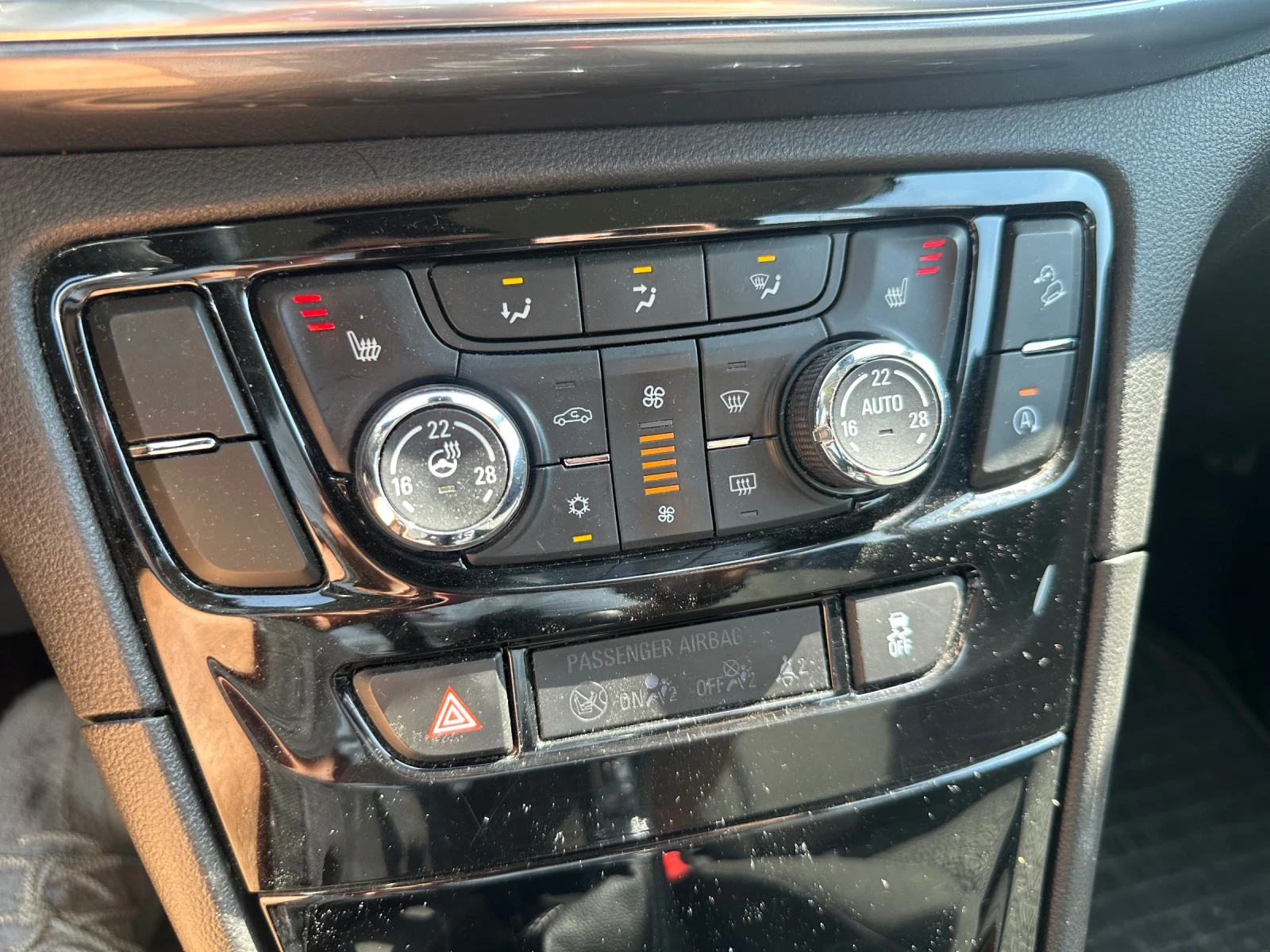 Opel Mokka X 1.6 CDTi 4x4, снимка 14 - Автомобили и джипове - 55308277