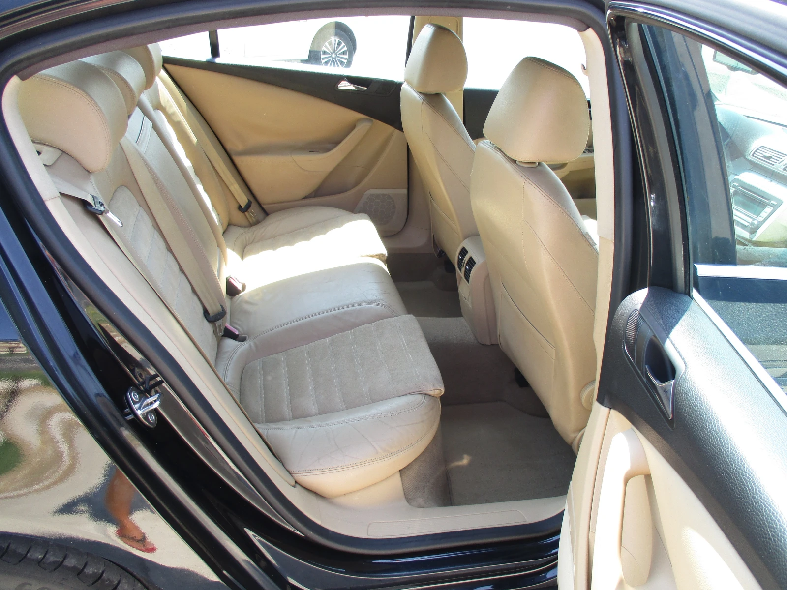 VW Passat 2.0TDI/140��./6-��������/���� ���� | Mobile.bg � ����������� 14