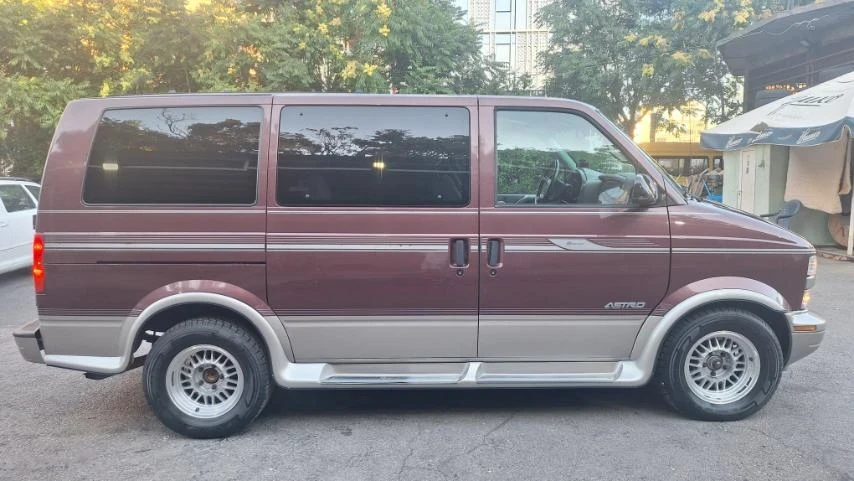 Chevrolet Astro Ван , снимка 16 - Автомобили и джипове - 56554888