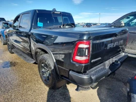 Dodge RAM 1500 REBEL CREW CAB SHORT BED/CARFAX/ПАНОРАМА, снимка 4