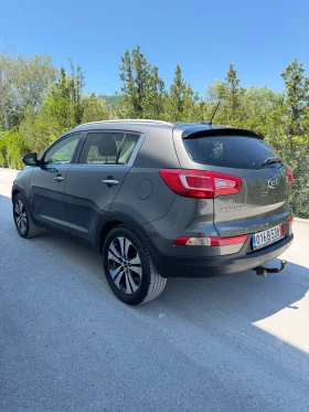 Kia Sportage 2.0i 163к.с. AUTOMATIC* KEYLESS* CAMERA, снимка 3