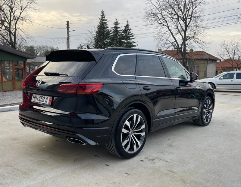 VW Touareg R-LINE V8 TDI DYNAUDIO, снимка 6 - Автомобили и джипове - 47498912