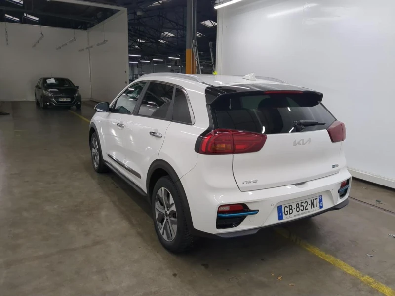 Kia Niro PREMIUM 64KW 204КС, снимка 3 - Автомобили и джипове - 52804351