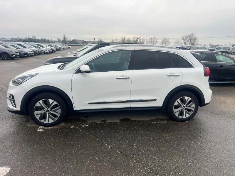 Kia Niro PREMIUM 64KW 204КС, снимка 5 - Автомобили и джипове - 52804351
