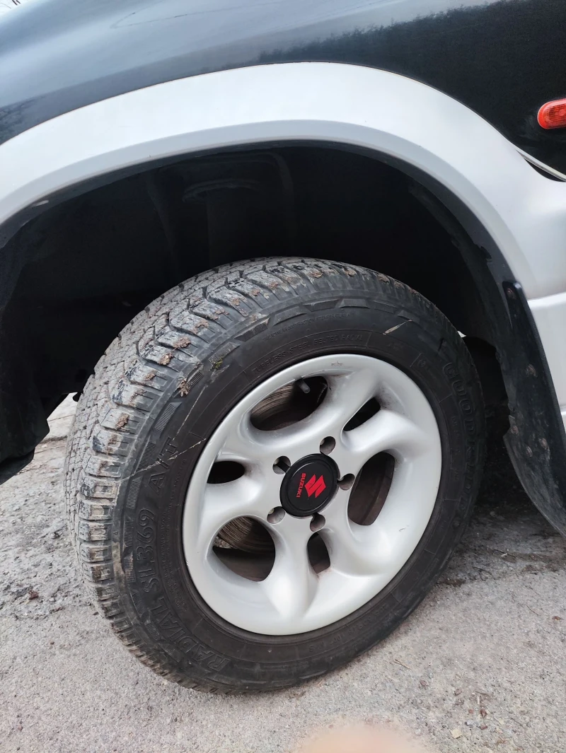 Suzuki Grand vitara 2.5 V6, снимка 10 - Автомобили и джипове - 52805488