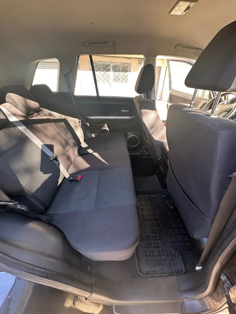 Suzuki Grand vitara 1.9 DDiS, снимка 10 - Автомобили и джипове - 52813353