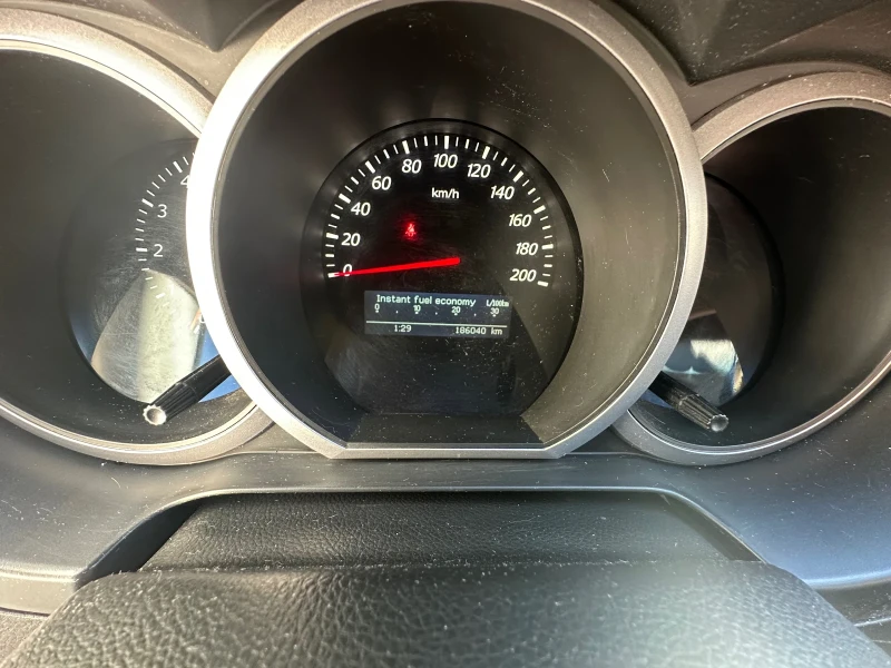 Suzuki Grand vitara 1.9 DDiS, снимка 12 - Автомобили и джипове - 52813353