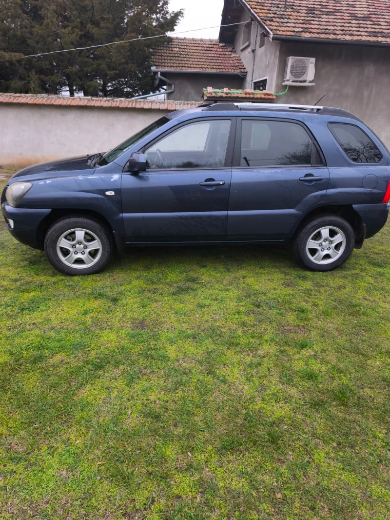 Kia Sportage, снимка 6 - Автомобили и джипове - 53036260