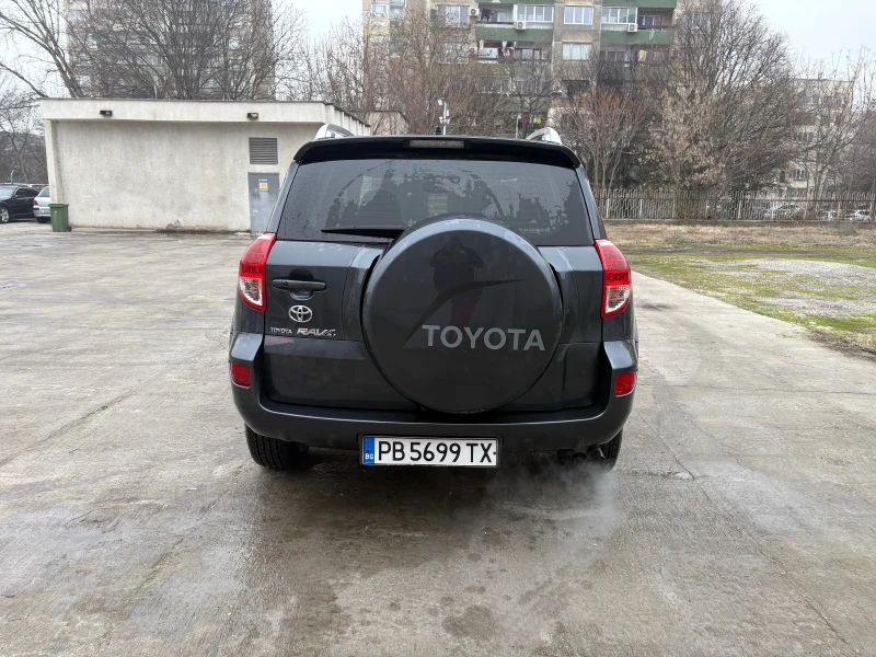 Toyota Rav4 2.2 D-4D, снимка 2 - Автомобили и джипове - 53435095