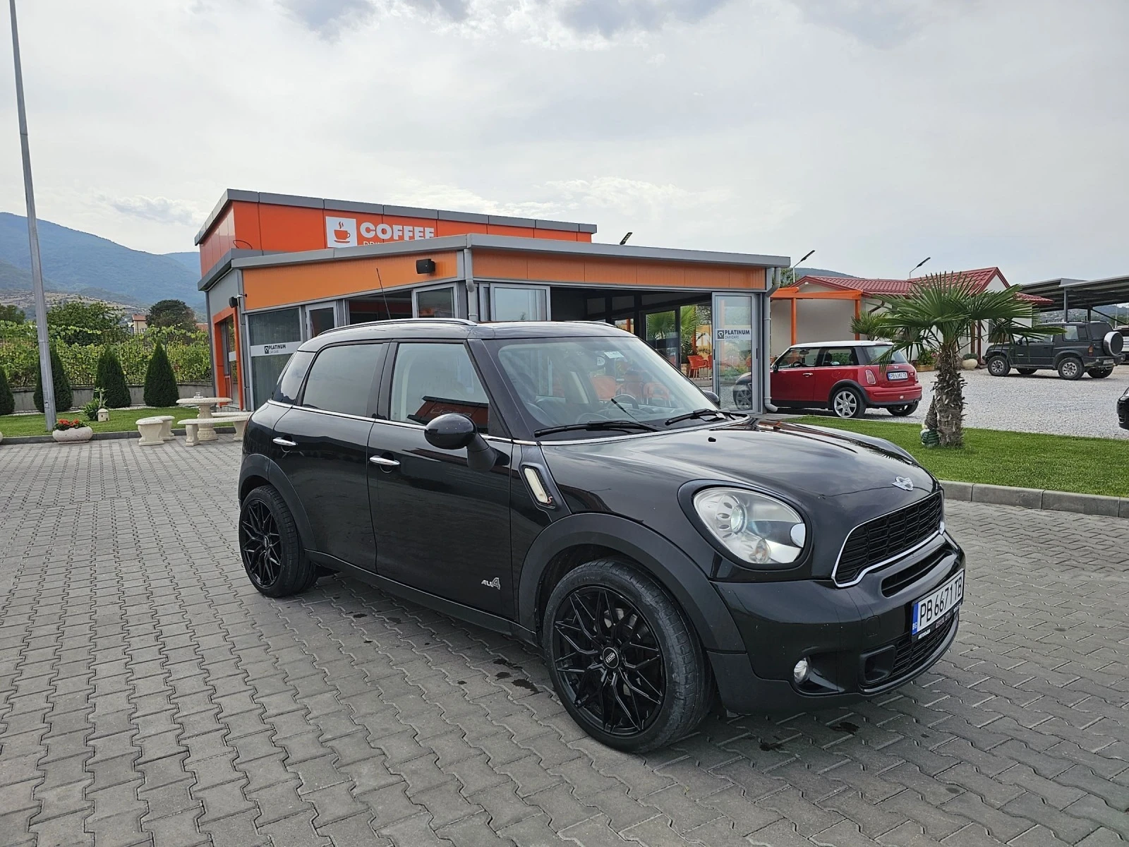 Mini Countryman 1.6T S ALL4 - изображение 2