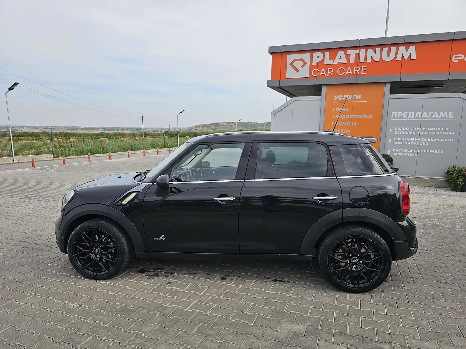 Mini Countryman 1.6T S ALL4 - изображение 8