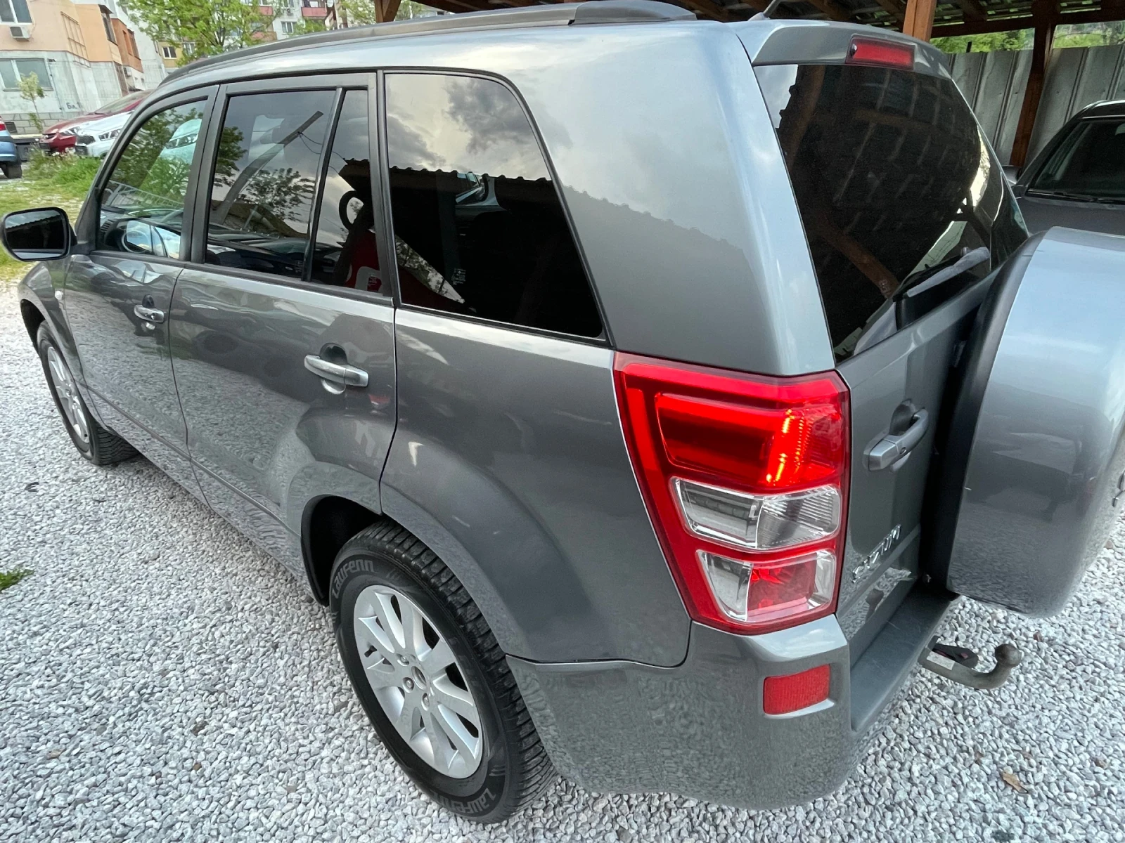 Suzuki Grand vitara 2.0 i 4x4 - изображение 3