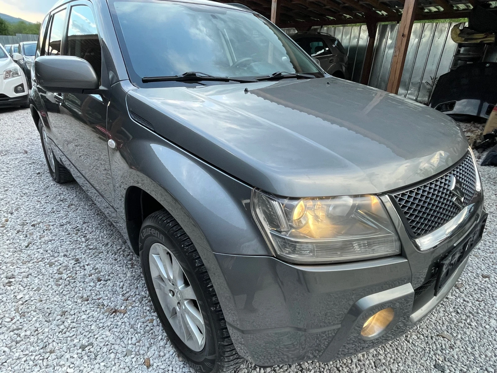 Suzuki Grand vitara 2.0 i 4x4 - изображение 5