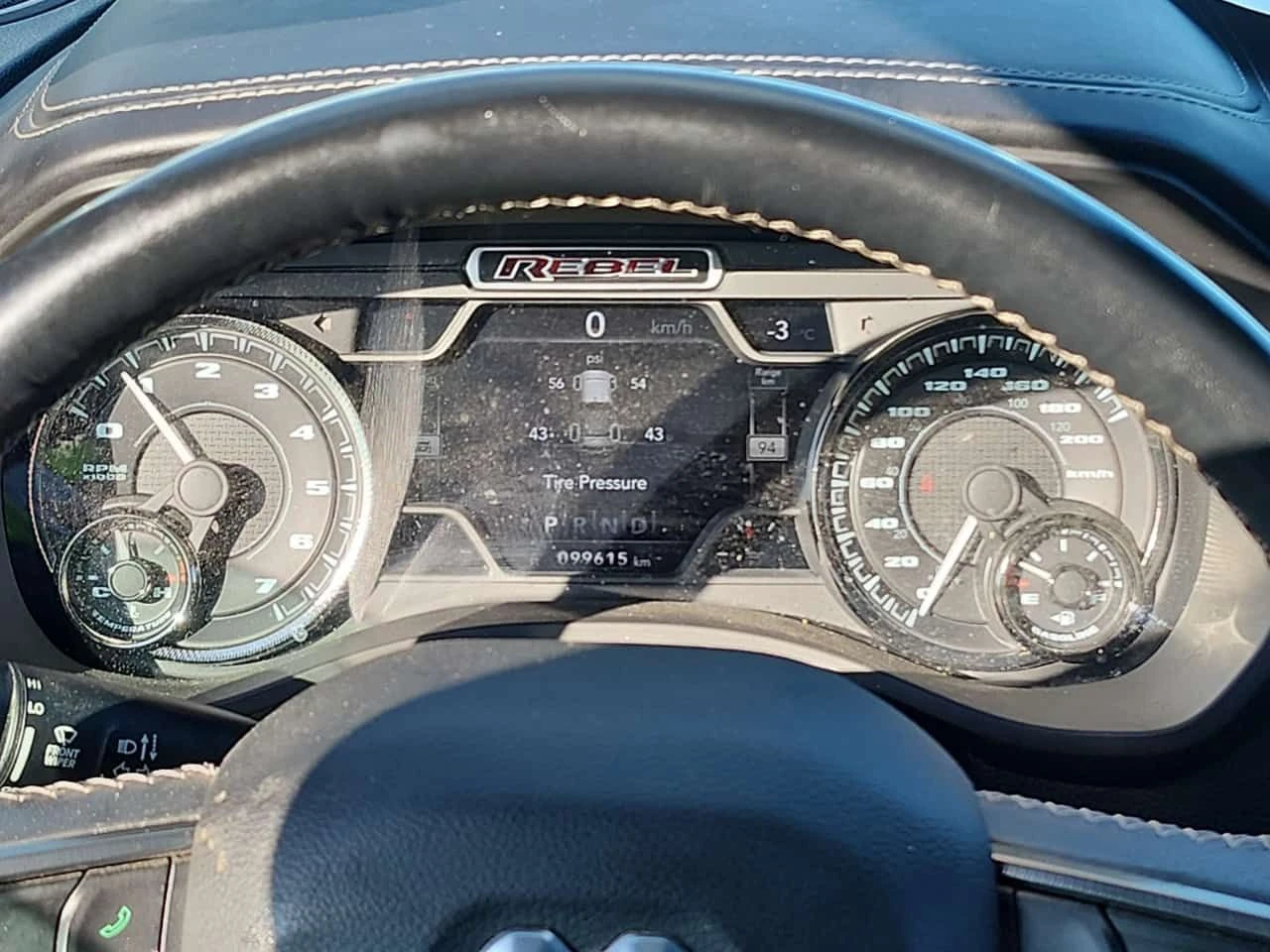 Dodge RAM 1500 REBEL CREW CAB SHORT BED/CARFAX/ПАНОРАМА - изображение 7