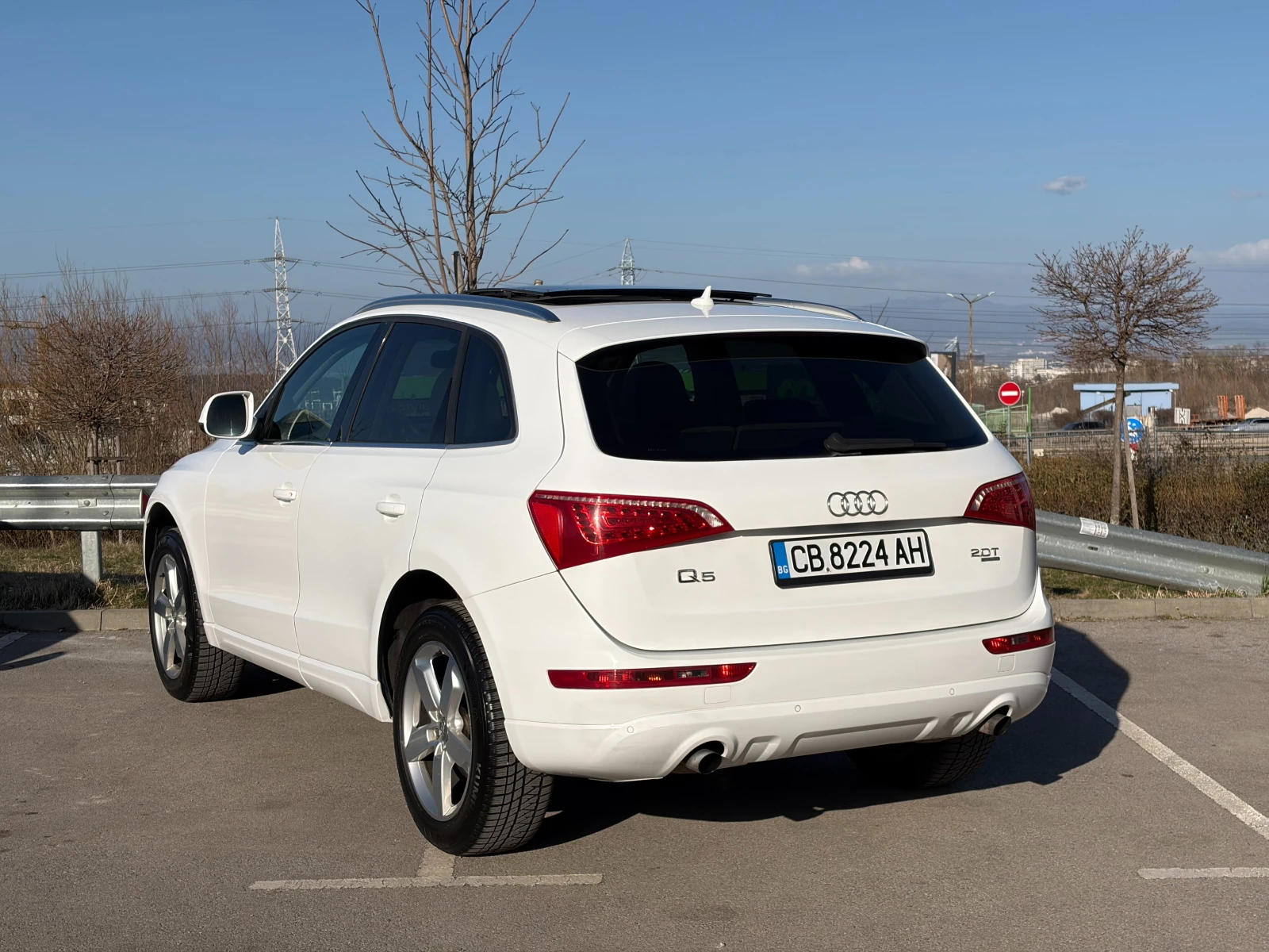 Audi Q5 QUATTRO BANG OLUFSEN  КАТО НОВА, снимка 3 - Автомобили и джипове - 53838392