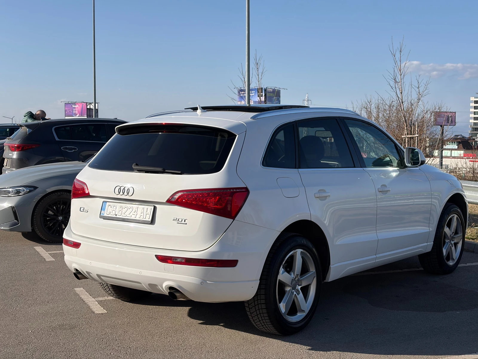 Audi Q5 QUATTRO BANG OLUFSEN  КАТО НОВА, снимка 4 - Автомобили и джипове - 53838392